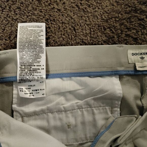 Dockers pants  - Picture 3 of 4